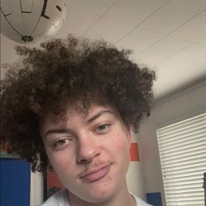 Meet your Posher, Grady